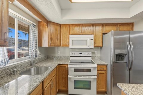 Condo in Bradenton, Florida, 2 bedrooms  № 2094376 - photo 6