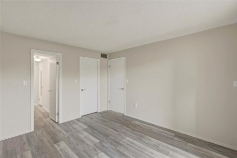 Condo in Bradenton, Florida, 2 bedrooms  № 2094376 - photo 17