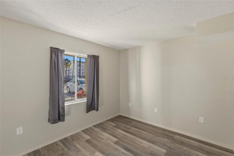 Condo in Bradenton, Florida, 2 bedrooms  № 2094376 - photo 24