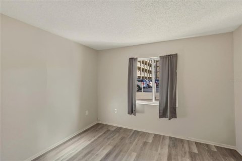 Condo in Bradenton, Florida, 2 bedrooms  № 2094376 - photo 21