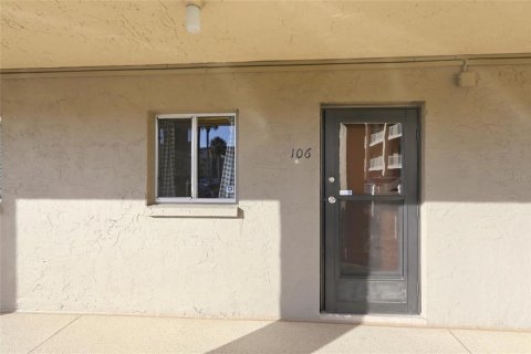 Condo in Bradenton, Florida, 2 bedrooms  № 2094376 - photo 2