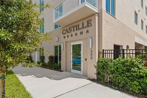 Condo in Saint Petersburg, Florida, 2 bedrooms  № 2308795