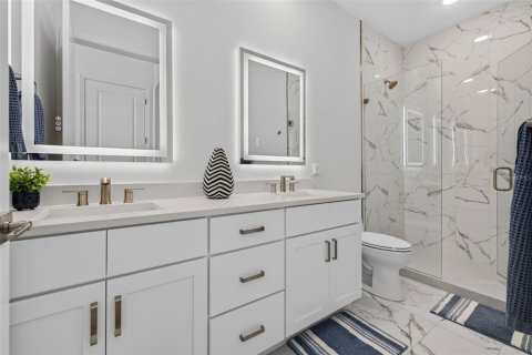 Condo in Saint Petersburg, Florida, 2 bedrooms  № 2308795 - photo 12