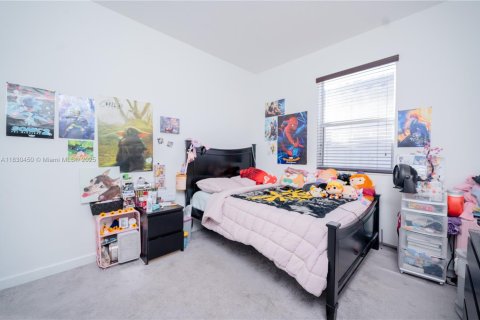 House in Homestead, Florida 4 bedrooms, 246.66 sq.m. № 1806356 - photo 21