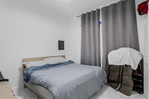 Casa en venta en Orlando, Florida, 4 dormitorios, 232.26 m2 № 1907448 - foto 28