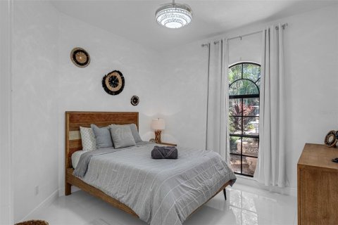 Casa en venta en Orlando, Florida, 4 dormitorios, 232.26 m2 № 1907448 - foto 20
