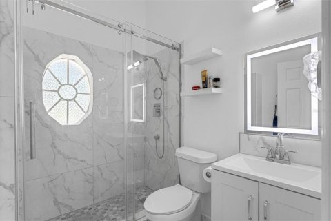 Casa en venta en Orlando, Florida, 4 dormitorios, 232.26 m2 № 1907448 - foto 29