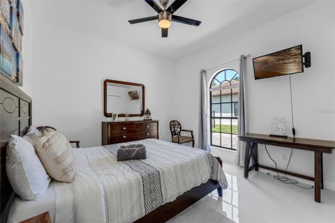 Casa en venta en Orlando, Florida, 4 dormitorios, 232.26 m2 № 1907448 - foto 22