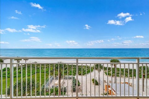 Copropriété à vendre à Madeira Beach, Floride: 3 chambres, 256.41 m2 № 2342483 - photo 24