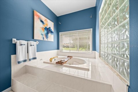 Casa en venta en Spring Hill, Florida, 4 dormitorios, 291.06 m2 № 1765977 - foto 29