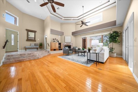 Casa en venta en Spring Hill, Florida, 4 dormitorios, 291.06 m2 № 1765977 - foto 8