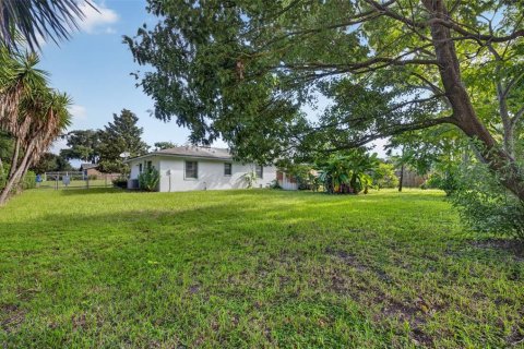 Casa en venta en Oviedo, Florida, 3 dormitorios, 118.45 m2 № 2386479 - foto 17