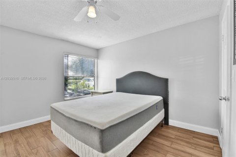 Condo in Davie, Florida, 1 bedroom  № 2274724 - photo 29