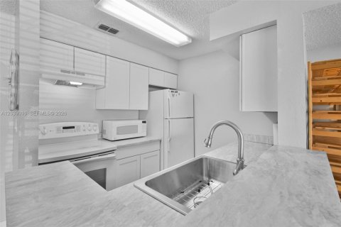 Condo in Davie, Florida, 1 bedroom  № 2274724 - photo 8