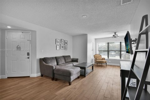 Condo in Davie, Florida, 1 bedroom  № 2274724 - photo 5