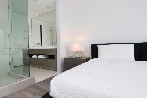 Copropriété à louer à Miami, Floride: 2 chambres, 102.84 m2 № 2363413 - photo 17