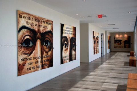 Copropriété à louer à Miami, Floride: 2 chambres, 102.84 m2 № 2363413 - photo 30