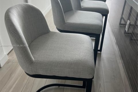 Copropriété à louer à Miami, Floride: 2 chambres, 102.84 m2 № 2363413 - photo 11