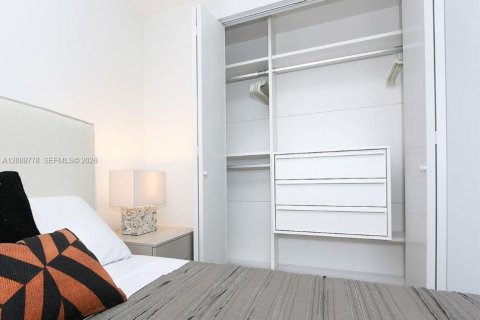Copropriété à louer à Miami, Floride: 2 chambres, 102.84 m2 № 2363413 - photo 23