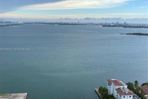 Copropriété à louer à Miami, Floride: 2 chambres, 102.84 m2 № 2363413 - photo 5