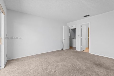 Купить виллу или дом в Маргит, Флорида 2 спальни, 96.43м2, № 2055368 - фото 3