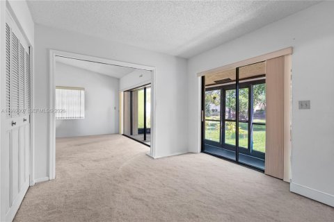 Купить виллу или дом в Маргит, Флорида 2 спальни, 96.43м2, № 2055368 - фото 9