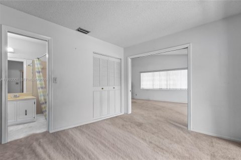 Купить виллу или дом в Маргит, Флорида 2 спальни, 96.43м2, № 2055368 - фото 8