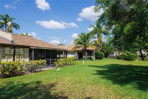 Купить виллу или дом в Маргит, Флорида 2 спальни, 96.43м2, № 2055368 - фото 15