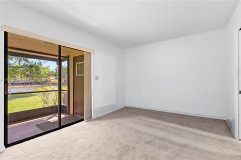 Купить виллу или дом в Маргит, Флорида 2 спальни, 96.43м2, № 2055368 - фото 12