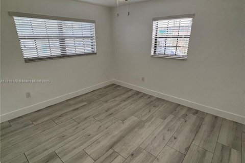 Villa ou maison à louer à Miami Gardens, Floride: 4 chambres, 143.16 m2 № 1966410 - photo 17