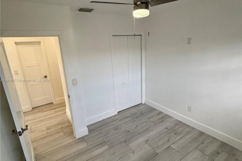 Villa ou maison à louer à Miami Gardens, Floride: 4 chambres, 143.16 m2 № 1966410 - photo 15