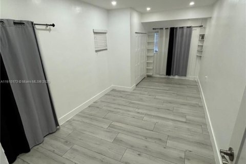 Villa ou maison à louer à Miami Gardens, Floride: 4 chambres, 143.16 m2 № 1966410 - photo 21