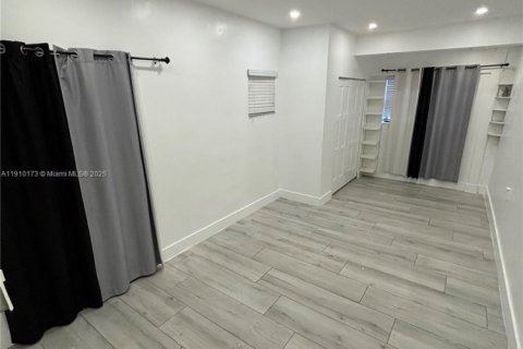 Villa ou maison à louer à Miami Gardens, Floride: 4 chambres, 143.16 m2 № 1966410 - photo 22