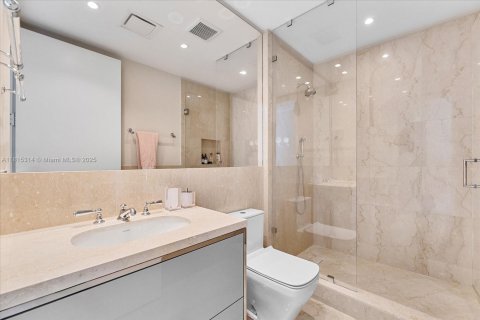 Купить кондоминиум в Санни-Айлс-Бич, Флорида 3 спальни, 286.14м2, № 2022735 - фото 12