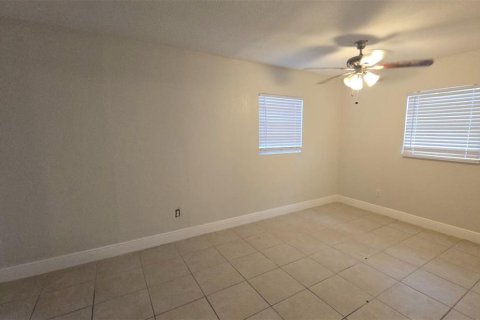 House in Orlando, Florida 4 bedrooms, 160.26 sq.m. № 1808512 - photo 8