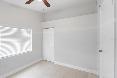 House in Orlando, Florida 4 bedrooms, 160.26 sq.m. № 1808512 - photo 30