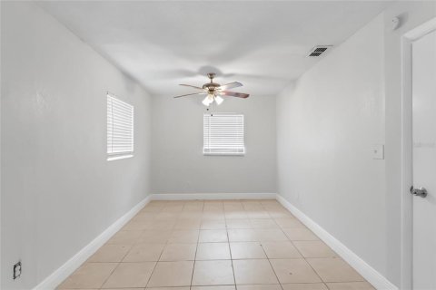 House in Orlando, Florida 4 bedrooms, 160.26 sq.m. № 1808512 - photo 22