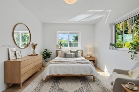Villa ou maison à vendre à Pinecrest, Floride: 4 chambres, 220.36 m2 № 2169354 - photo 13