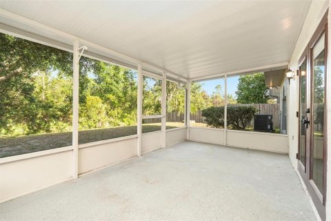 House in Wesley Chapel, Florida 4 bedrooms, 204.38 sq.m. № 1649776 - photo 28