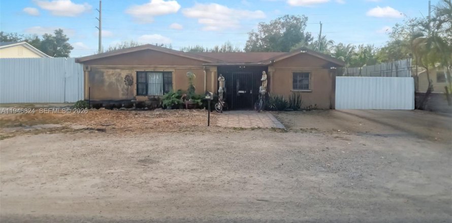 Villa ou maison à Miami, Floride 3 chambres, 184.69 m2 № 2003992