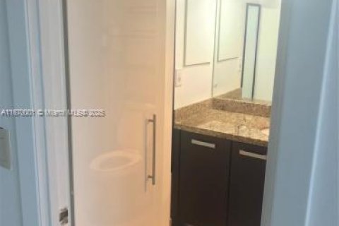 Condominio en alquiler en Aventura, Florida, 2 dormitorios, 92.34 m2 № 1920140 - foto 16