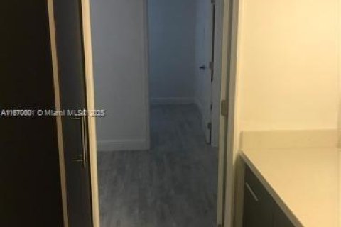 Condominio en alquiler en Aventura, Florida, 2 dormitorios, 92.34 m2 № 1920140 - foto 10