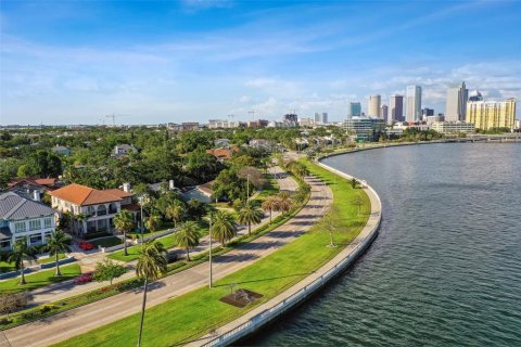 Copropriété à louer à Tampa, Floride: 2 chambres, 98.38 m2 № 2400356 - photo 16