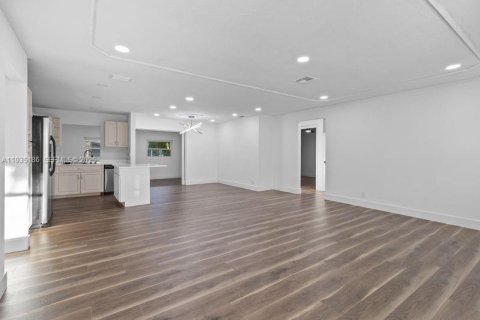 Casa en venta en Margate, Florida, 3 dormitorios, 144.28 m2 № 1993328 - foto 11