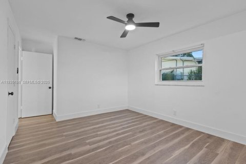 Casa en venta en Margate, Florida, 3 dormitorios, 144.28 m2 № 1993328 - foto 20