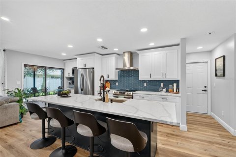 Villa ou maison à louer à Oldsmar, Floride: 2 chambres, 125.05 m2 № 1844374 - photo 7