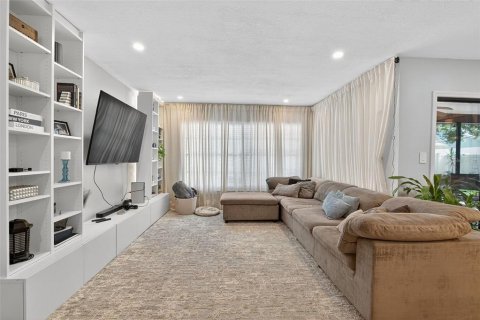 Villa ou maison à louer à Oldsmar, Floride: 2 chambres, 125.05 m2 № 1844374 - photo 17