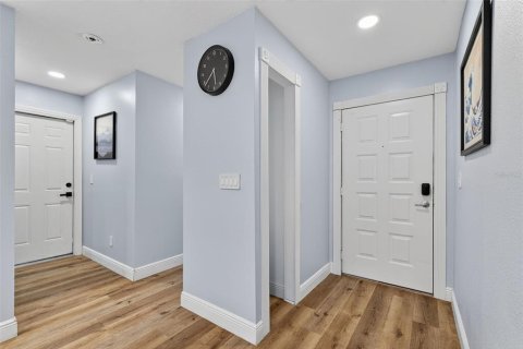 Villa ou maison à louer à Oldsmar, Floride: 2 chambres, 125.05 m2 № 1844374 - photo 6