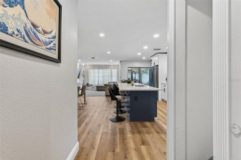 Villa ou maison à louer à Oldsmar, Floride: 2 chambres, 125.05 m2 № 1844374 - photo 5