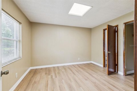 House in Winter Park, Florida 4 bedrooms, 149.29 sq.m. № 2097577 - photo 17